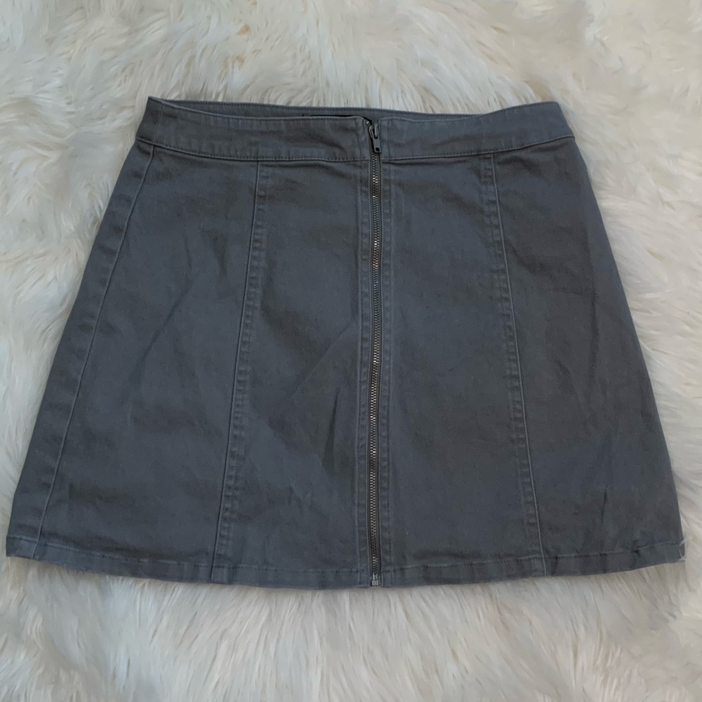 forever 21 small grey zip up skirt